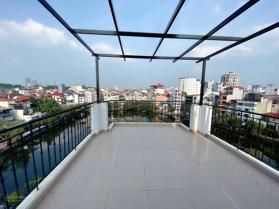 Bán gấp nhà 7 tầng 74m2 mặt hồ Đầm Tròn, Đội Cấn
